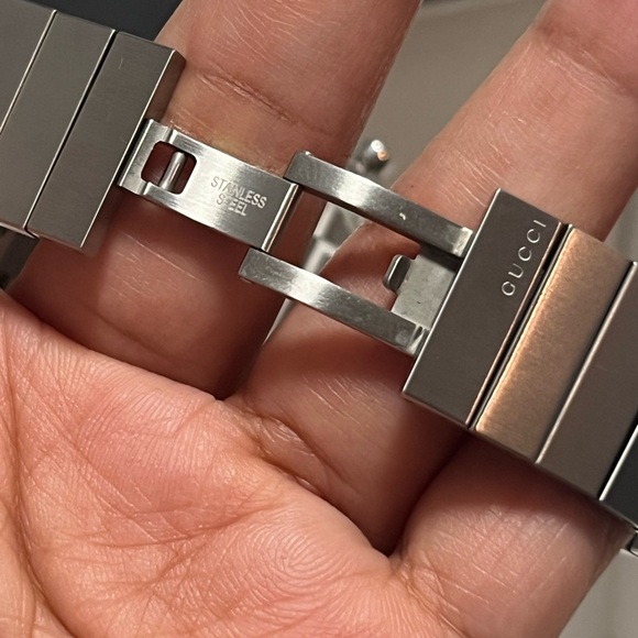 GUCCI Grip Chronograph 157.2 Men's Watch - Picture 8 of 9